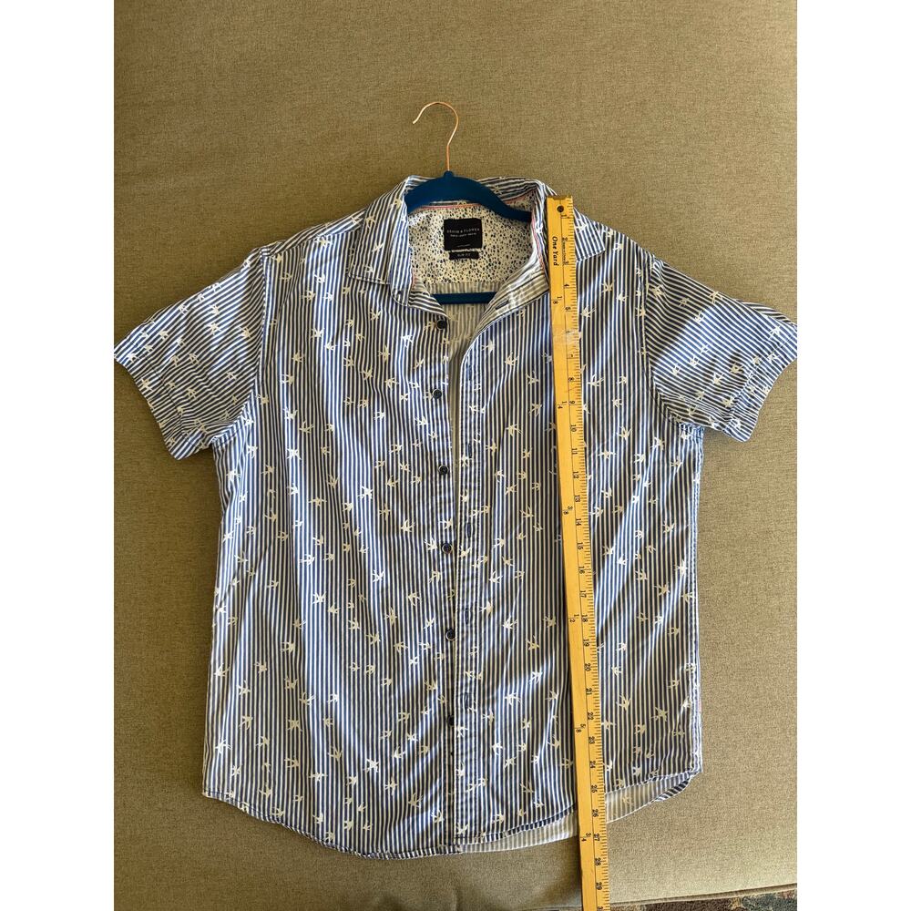 Denim & Flower Men’s Slim Fit Striped Bird Print Short Sleeve Shirt Size Medium
